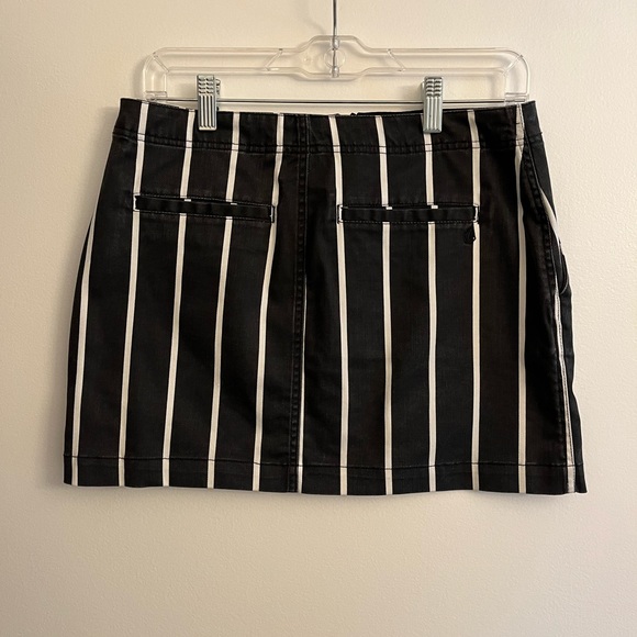 Volcom The Frochickie Mini Skirt - Picture 3 of 7